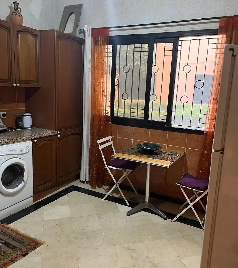 Family Residence With A Pool 마라케시 아파트